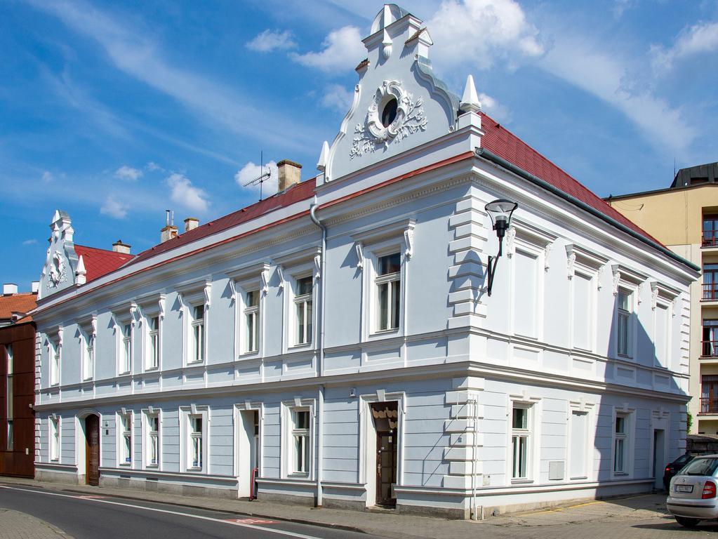 Penzion Apartmany Hradebni Uherské Hradiště Exteriör bild