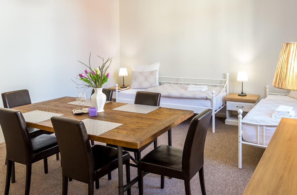 Penzion Apartmany Hradebni Uherské Hradiště Exteriör bild