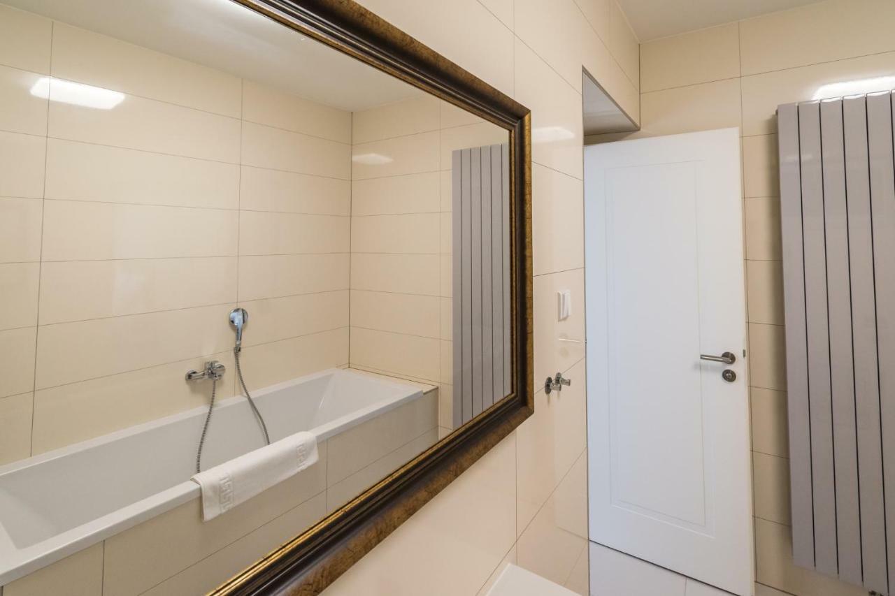 Penzion Apartmany Hradebni Uherské Hradiště Exteriör bild