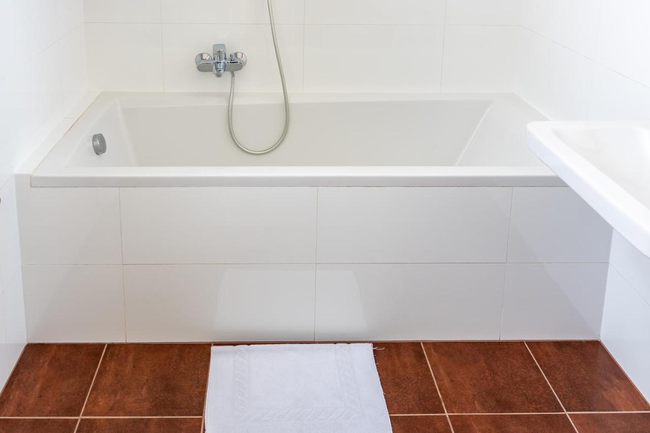 Penzion Apartmany Hradebni Uherské Hradiště Exteriör bild
