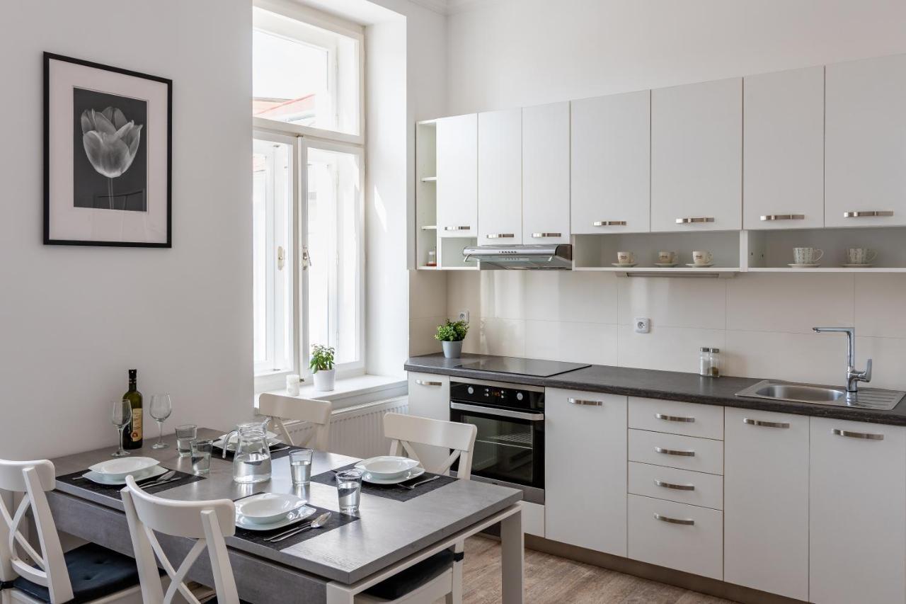 Penzion Apartmany Hradebni Uherské Hradiště Exteriör bild