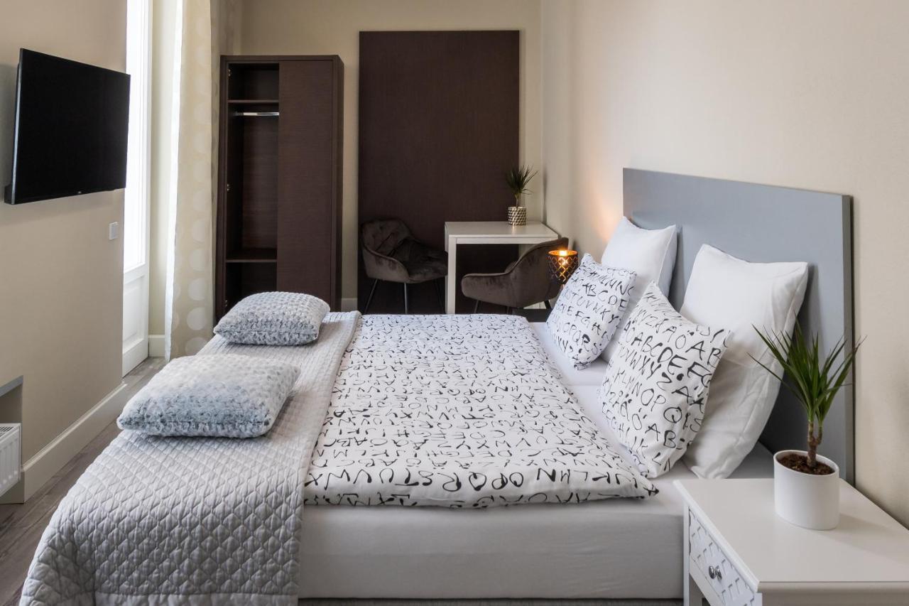 Penzion Apartmany Hradebni Uherské Hradiště Exteriör bild